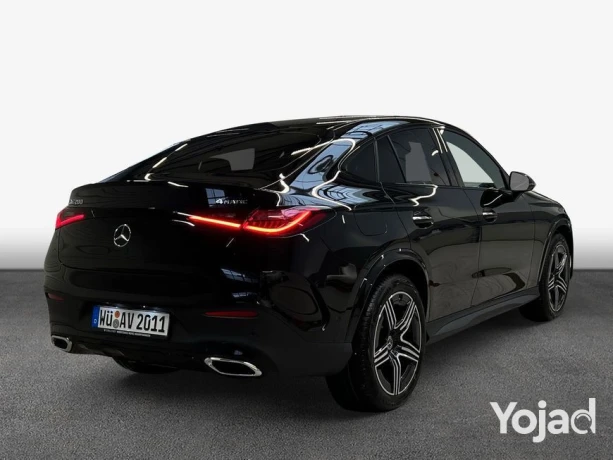 mercedes-benz-glc-200-coupe-4m-amg-2025-big-12