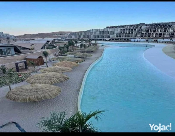 shalyh-2-ghrf-aaly-albhr-fy-almont-alglal-fy-alaayn-alskhn-big-2