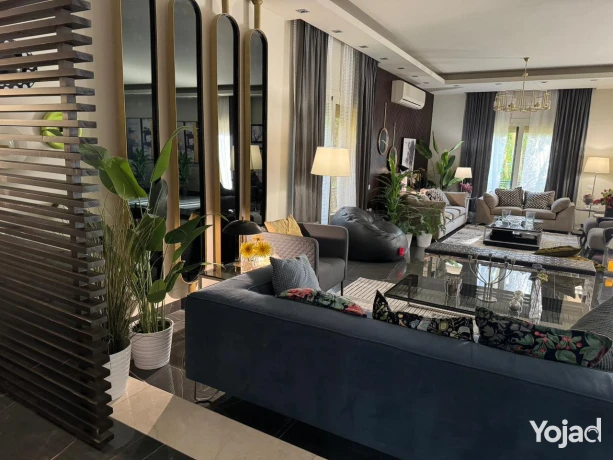 villa-for-sale-at-compound-le-rois-big-11