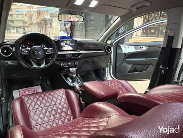 grand-cerato-2021-big-6