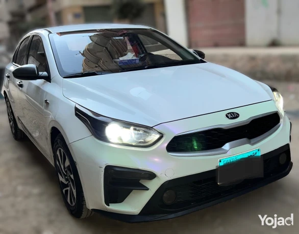 grand-cerato-2021-big-4