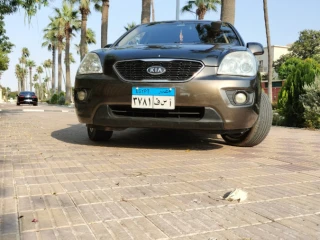 كارينز 2011 للبيع