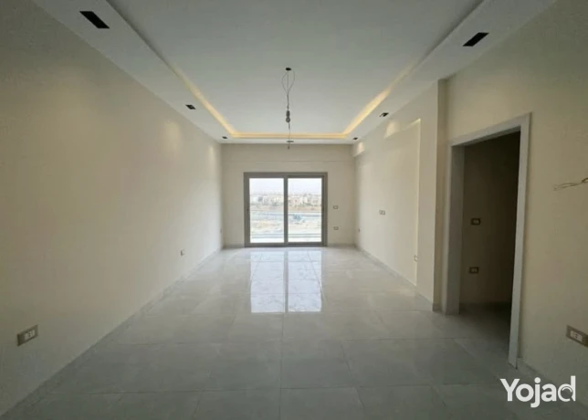 shkpenthouse-astlam-fory-lkt-kmbond-galleria-moon-big-2