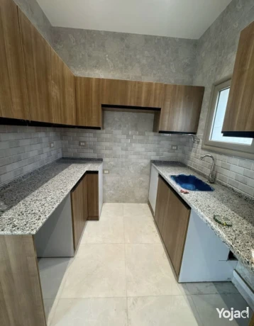 shkpenthouse-astlam-fory-lkt-kmbond-galleria-moon-big-3