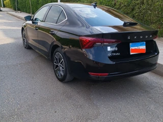 ا اسكودا أوكتافيا A8 موديل 2021 الفئة الثانية Style