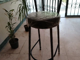 كرسي بار معدن