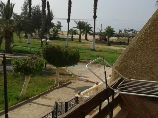 شاليه ع البحر للبيع