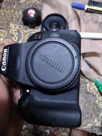 canon-800d-lens50-big-2