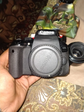 canon-800d-lens50-big-1