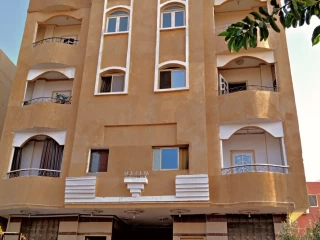شقة للبيع بمدينة بدر بمساحة الدور 220م
