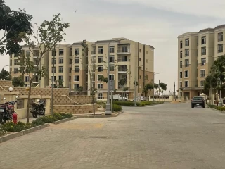 مدينة مصر تعرض شقة للبيع بمقدم 300 الف بجوار مدينتي
