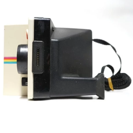 polaroid-sx-70-land-camera-1000-red-button-camera-1977-big-5