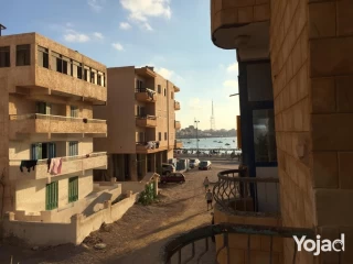 شقة في مرسى مطروح للبيع تاني صف عالبحر ١١٠ متر