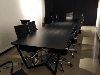 ترابيزة اجتماعات meeting room
