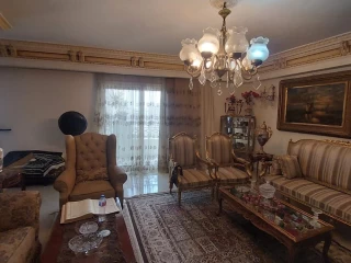 شقة للبيع فى الازاريطة بالقرب من سوتر مطلات مفتوحة
