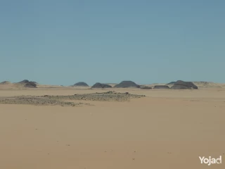 ارض كبيرة للبيع بالستقبل سيتى