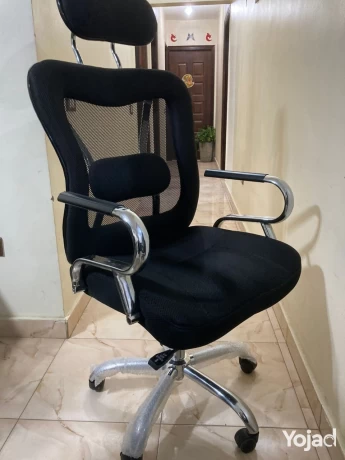 krsy-mktby-modrn-office-chair-big-3