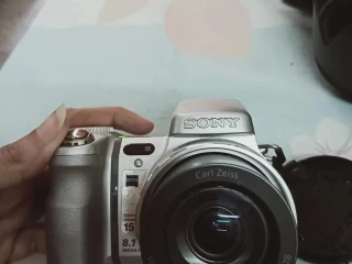 كاميرا سوني Dsc-H7