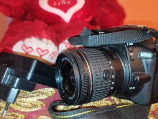 كاميرا نيكون 5600D كسر زيرو للبيع