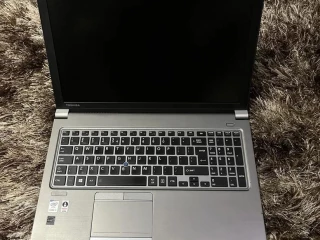 Laptop Toshiba core i5 ram4g HD128ssd